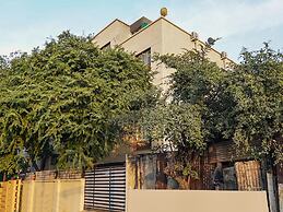 OYO 19530 SilverKey Vishrantwadi