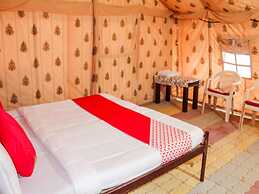 OYO 26228 Royal Camps