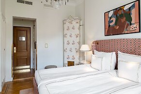 The Sparrow Hotel