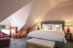 The Sparrow Hotel