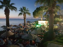 Nuova Beach Hotel