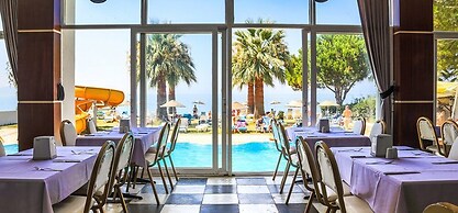 Nuova Beach Hotel