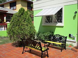 Harlem B & B