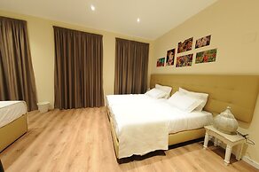 Naya - Downtown Guesthouse