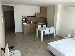 Calithea Complex