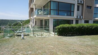 Calithea Complex