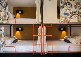 TAN Hostel x Cafe - Adults Only