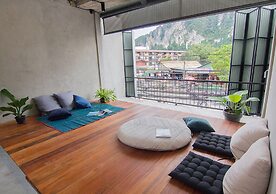 TAN Hostel x Cafe - Adults Only