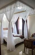 Calabash Hotel