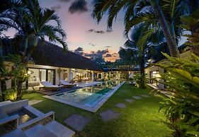 Abaca Villas