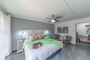 Oppiplot Guest House