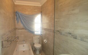 Oppiplot Guest House