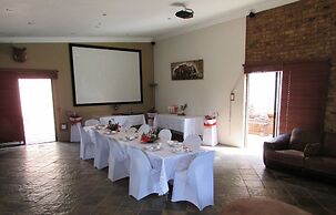 Oppiplot Guest House