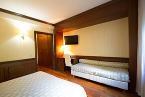 Hotel Corona