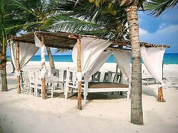 Life Resort St.Thomas Royal Palm