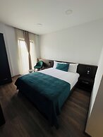 Hotel Real