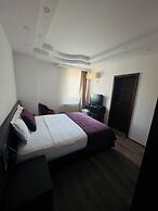 Hotel Real