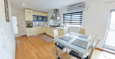 Luxury Apartment in City Center