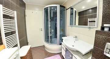 Luxury Apartment in City Center