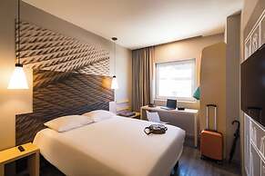 ibis Torreon