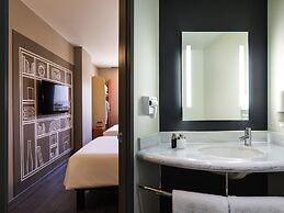 ibis Torreon