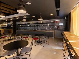 Ibis Tijuana Zona Rio