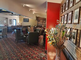 Gateway  Motor Inn