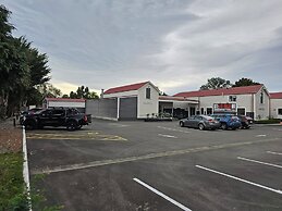 Gateway  Motor Inn