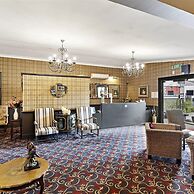 Gateway  Motor Inn