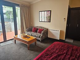 Gateway  Motor Inn