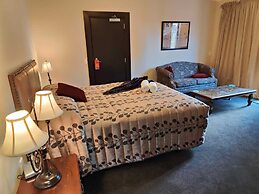 Gateway  Motor Inn