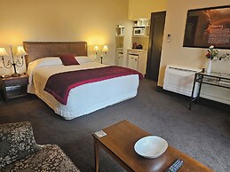 Gateway  Motor Inn