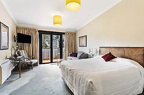 Gateway  Motor Inn