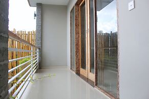 Rusty Seminyak