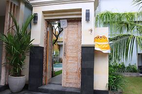 Rusty Seminyak