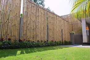 Rusty Seminyak