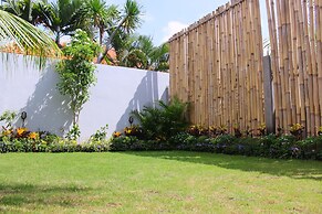 Rusty Seminyak