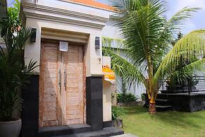 Rusty Seminyak
