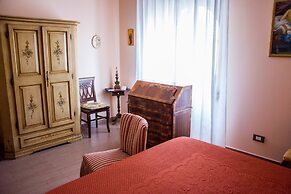 Villa Liliya