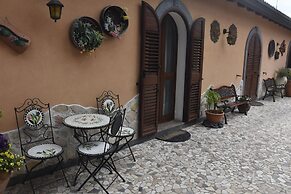 Villa Liliya