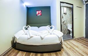 Kim Korner Hotel