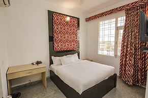 Tuma Club House