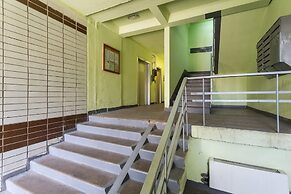 Apartment on Novomaryinskaya