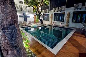 Sathu Hotel