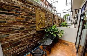 Sathu Hotel