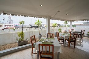 Stonetown View Inn