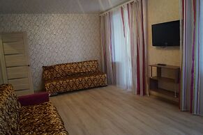 Apartment on Vokzalnaya 51A-7