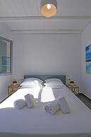 Nikoi Villas
