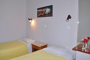 Niki Apartments