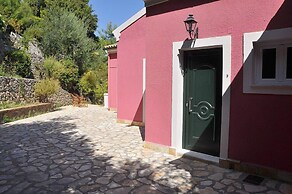 Niki Apartments